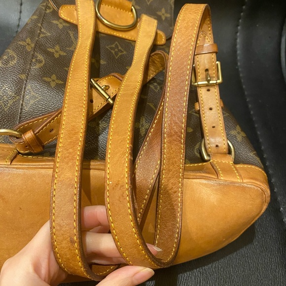 Louis Vuitton monograms Montsouris MM backpack - Picture 11 of 13
